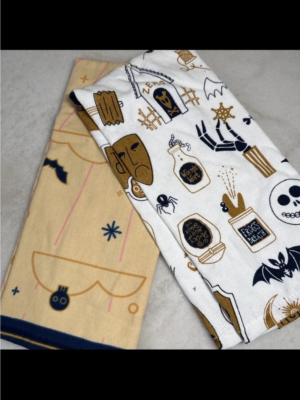 Disney Nightmare Before Christmas NWT Pumpkin King Kitchen Towel Set